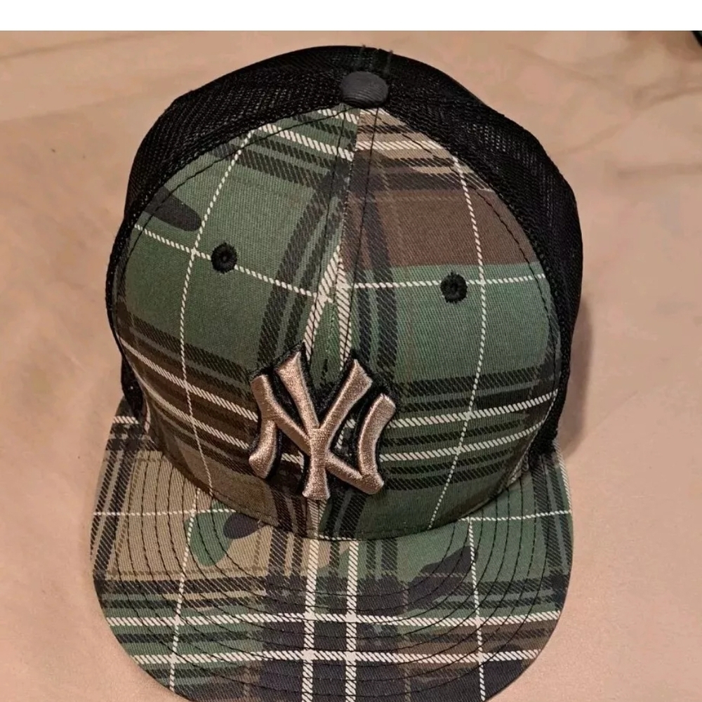 New York Yankees New Era 9Fifty Woodland Camo Basic MLB Snapback Hat Cap OSFM